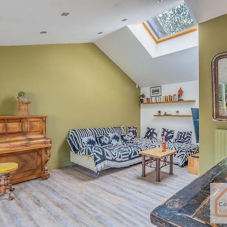 Maison A Lyon Parilly Avec Piscine, Jardin, Parking Prive & Proche Eurexpo Венисьё Экстерьер фото